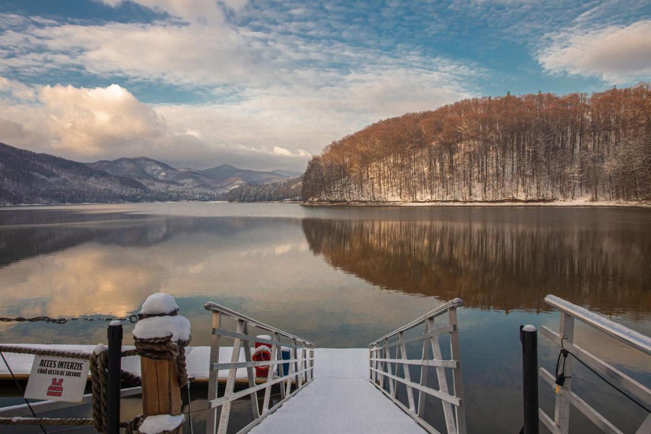Adventure Lake Resort - Simared Baia Mare Exterior photo